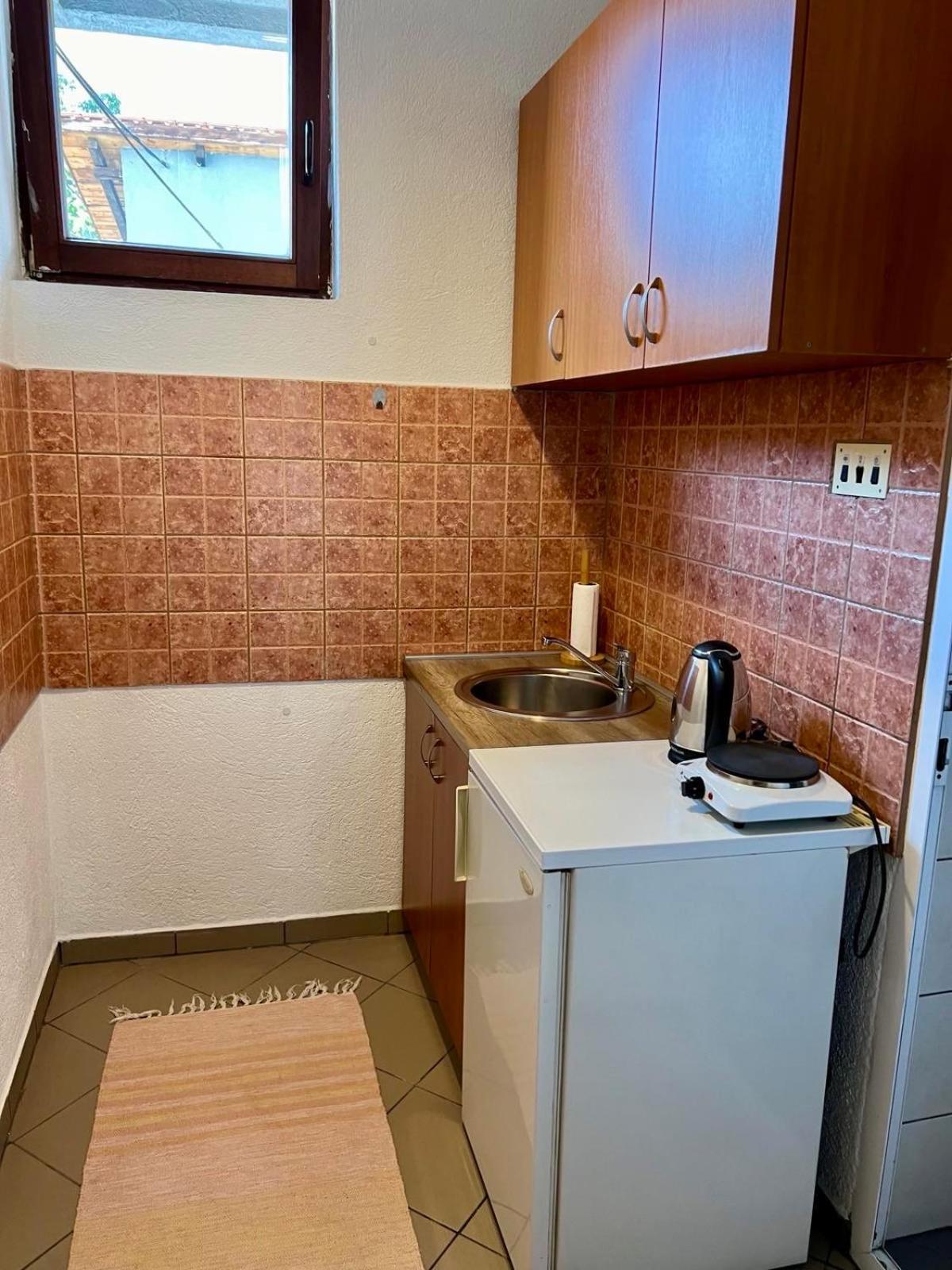 Friendly Rent Apartment Pristina Exterior photo